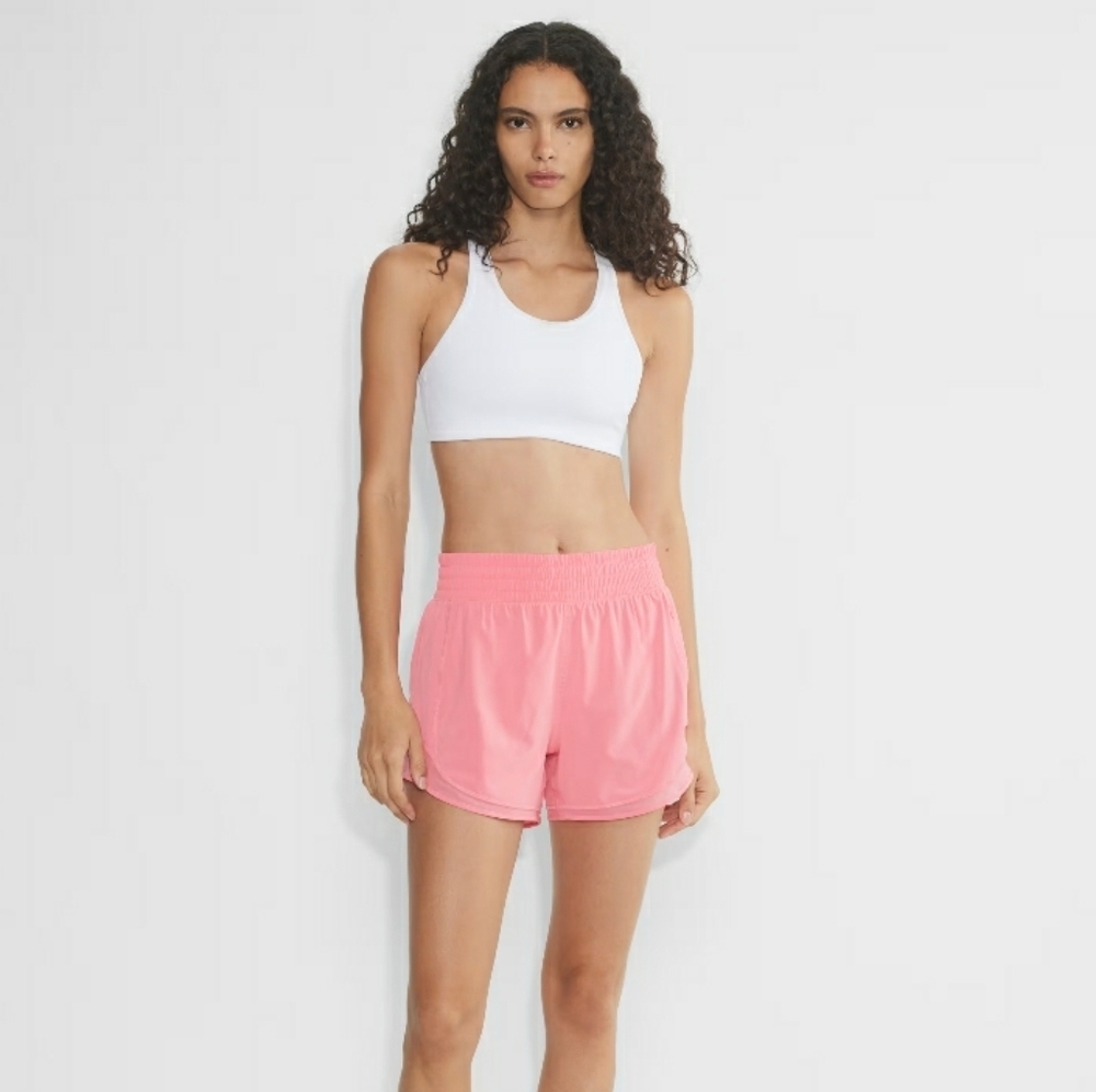 Aritzia Golden Move Tech Legacy High Rise Shorts- 8